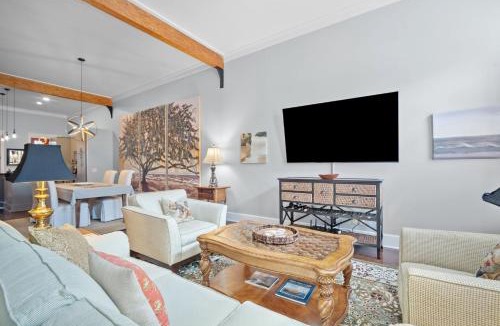 Habersham House | Newly Listed - Charming Retreat in Habersham