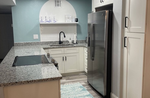 O'byrne Condo | Newly remodeled 1200 sq. ft. with beautiful beachside ocean view!