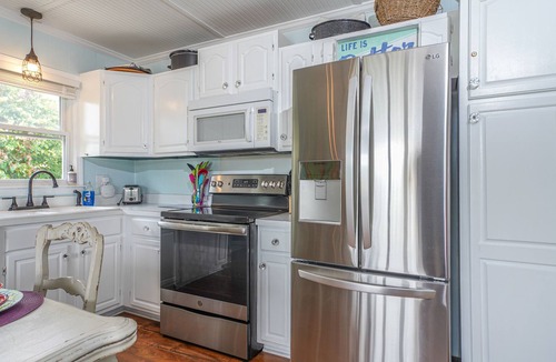 The Point House | Newly Remodeled, Seaside Cottage, 2nd Row, just steps from the Best Beach in NC!