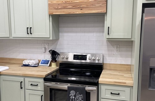 Loris House | Newly renovated farmhouse less than 30 minutes to Myrtle Beach!