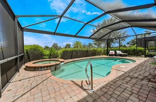Naples House | Newly renovated home in desirable Naples!
