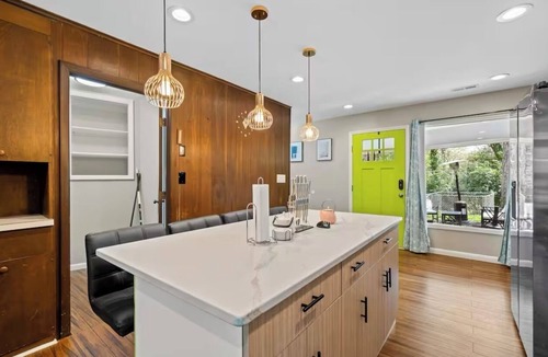 Southwest Raleigh House | Newly Renovated Midcentury Home is 4acres with Pond view near Dixie Park