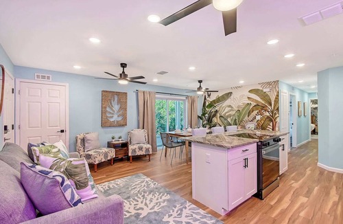 South Bradenton Condo | Newly Renovated - Sleeps 8 - Pool w/ Slide - Games