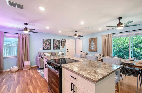 South Bradenton Condo | Newly Renovated - Sleeps 8 - Pool w/ Slide - Games