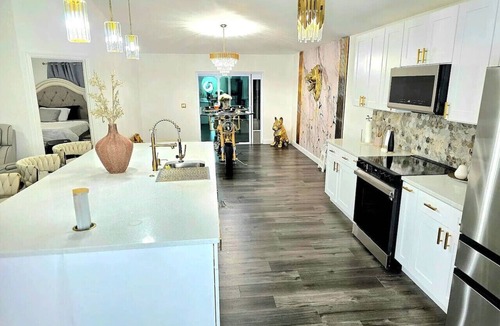 Land O' Lakes House | Next to Wesley, Tampa Outlets & Krate at the Grove