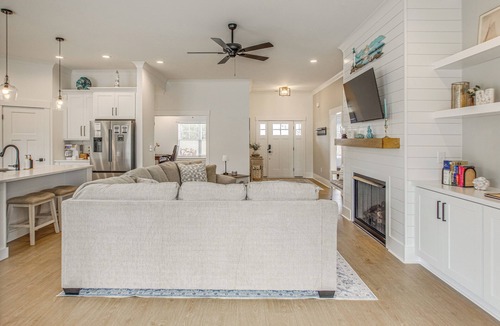 Loris House | Northern Grand Strand! New-Build Home w/Patio