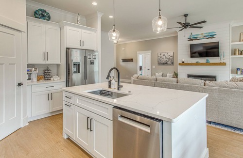 Loris House | Northern Grand Strand! New-Build Home w/Patio