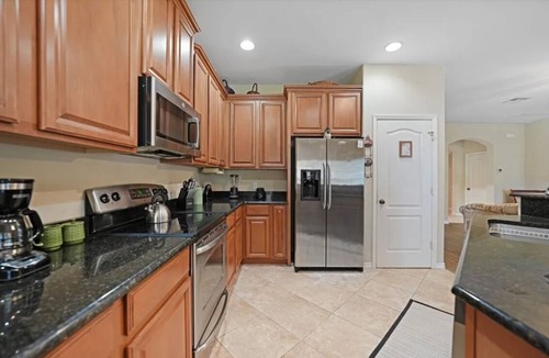 Trafalgar House | Nov-April 3,400 a month, 3-bd/2ba w/resort Pool & Amenities in Cape Coral