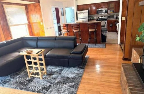 Statesboro House | Oak Leaf Retreat | Spacious Family Home near GSU