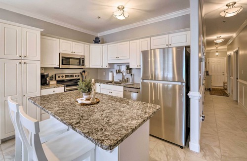 Indian Beach Condo | Ocean Club Condo w/Community Pool & Hot Tub