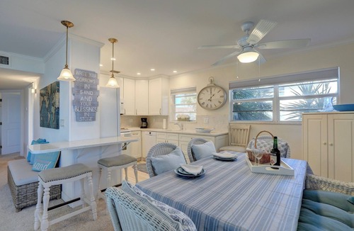 Indian River Shores Condo | Ocean Front 2-bedroom beautiful beach condo in Indian River Shores