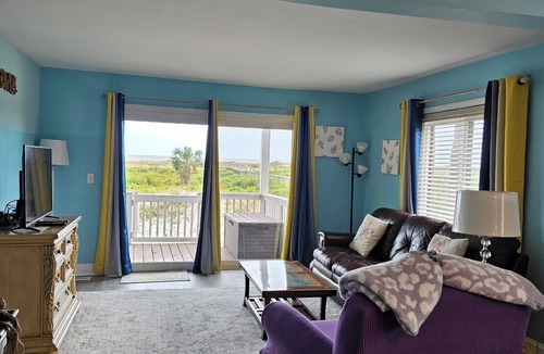 Beachwalk Condo | Ocean Front & pool view. Hunting Island pass included