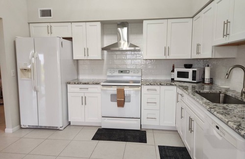 Fort Pierce Shores Condo | Ocean themed condo w/direct water views and close walk to private beach