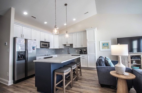 Surf City House | Ocean-view! 150 FOOT WALK TO OCEAN! EXCEPTIONAL RATING-192 REVIEWS. LBR DAY OPEN