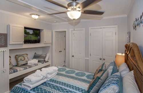 Hilton Head Island Condo | OCEAN VIEW!Coligny Area~1 BD ,1 BA Includes Bikes #233