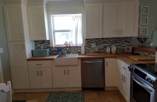 O'byrne House | Ocean view cottage in Ormond by the Sea-now avail month Dec 2026