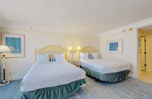 Ortona Park Hotel | Ocean-view studio with kitchenette plus gym & fast WiFi