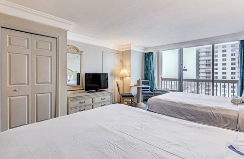 Ortona Park Hotel | Ocean-view studio with kitchenette, fast WiFi & gym