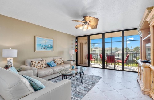 Fort Pierce Condo | Ocean Village - Beach Condo just a few steps away from the beach 🏖