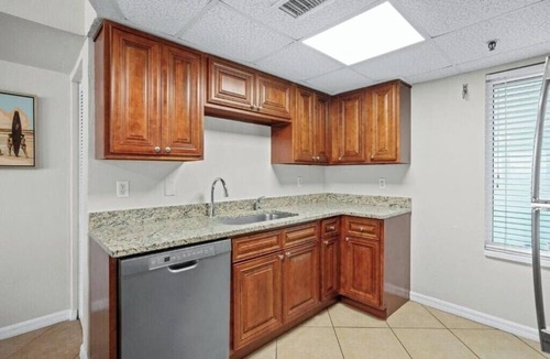 Ormond Beach Apartment | Oceanfront 1BR Escape | Balcony + Pool | Sleeps 4