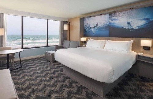 Cocoa Beach Hotel | Oceanfront Bliss in Cocoa Beach | Outdoor Pool, Bike Rental, Atlantic Views