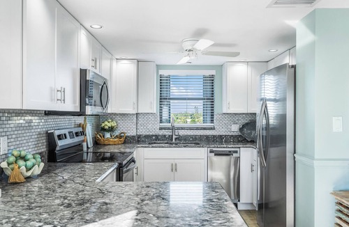 Central Beach Condo | Oceanfront Corner Condo with Sunrise and Sunset Views in Vero Beach, Florida