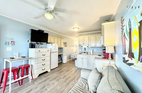 Atlantic Beach Condo | OCEANFRONT DUNESCAPE VIEW Kitchen Pool Private Beach