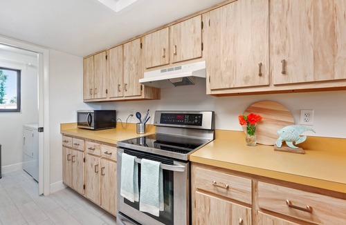 Chandler Park Condo | Oceanfront Getaway: Book Today!