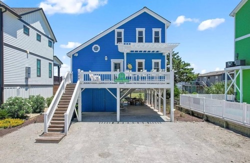 Holden Beach House | Oceanfront Heaven's Anchor in Holden Beach, 3BR, 2BA, perfect for family fun!