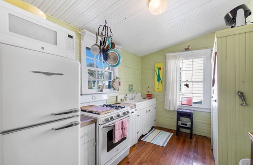 Folly Beach House | Oceanfront Home/Pet Friendly/Screened Porch/4 Bedrooms/1 Bath/Sleep 8