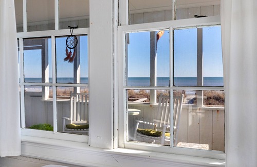 Folly Beach House | Oceanfront Home/Pet Friendly/Screened Porch/4 Bedrooms/1 Bath/Sleep 8