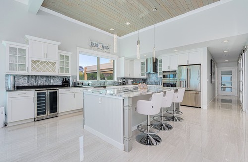 Wilbur-By-The-Sea House | Oceanfront-No-Drive Beach! House of Rising Sun