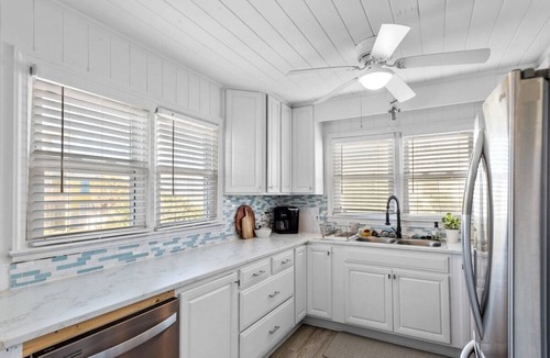 Atlantic Beach House | Oceanfront Oasis + Guesthouse: 2 Hot Tubs, Pool!