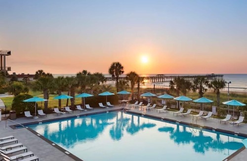 Myrtle Beach Hotel | Oceanfront resort steps from the beach! DoubleTree Resort by Hilton Myrtle Beach
