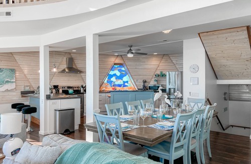 Sneads Ferry House | Oceanfront Seaside Stargazer+Hot Tub+Pets OK+Infinity Table+Beach Gear+4 Kings