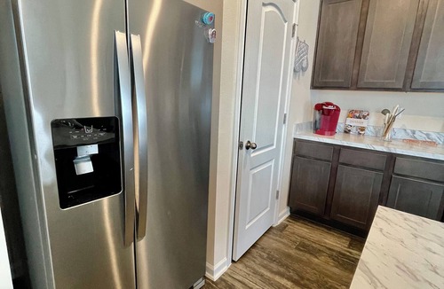 Westside House | Off the Beaten Path 3BR Near Cecil & Equestrian