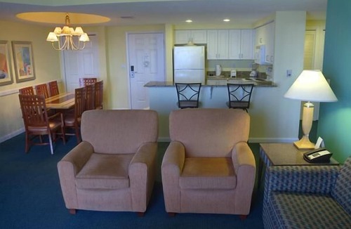 Brush - Stewarts Resort | OFFICIAL LISTING | Wyndham Ocean Walk 1 BR w/FREE Garage Parking!