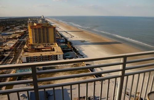 Brush - Stewarts Resort | OFFICIAL LISTING | Wyndham Ocean Walk 1 BR w/FREE Garage Parking!