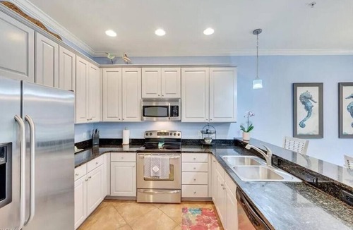 Ole House | Ole' Lely Resort-Lots of amenities!-close to Marco Island & 5th Ave!