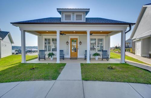 Greenwood House | On-Site Lake w/Boat Ramp: Greenwood Retreat!