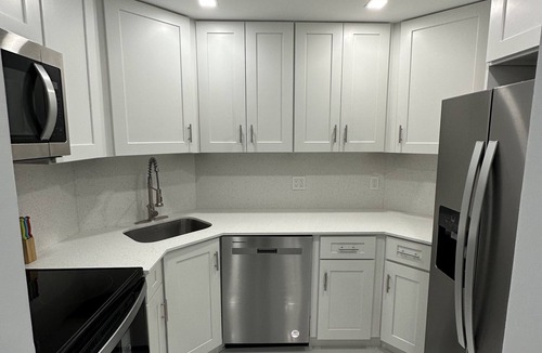 Galt Mile Hotel | On the BEACH-BeachOcean Front condo-Balcony-Views every where -No resort fee