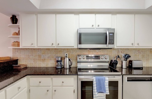 Central Beach Condo | On the Beach in Vero,