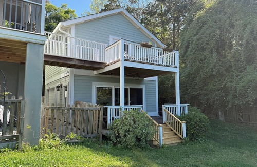 Johns Island House | On the Water private getaway on Johns Island. Just minutes away from downtown!