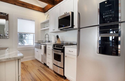 Old Town Condo | One Market Square - Comfortable Luxury Condo in the Center of Downtown Pinehurst