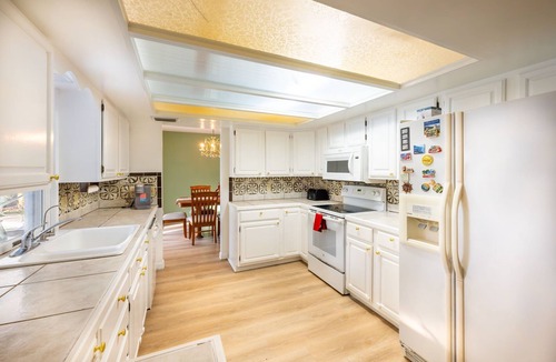 Osteen House | Orlando Area Riverfront Retreat – Private Pool, EV