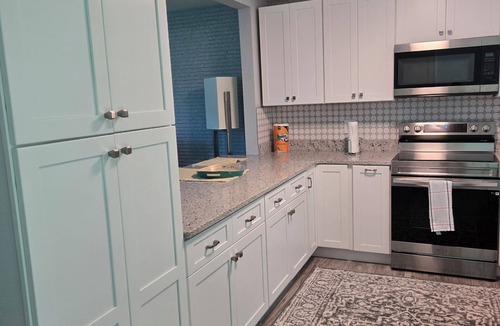Pine Castle House | Orlando Gem near Disney, Epic, Sea World 3/2 house, fenced yard Long term OK