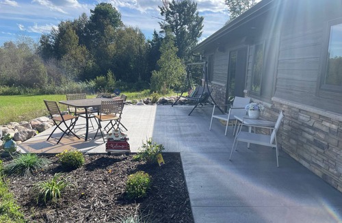 Puposky Cabin | "Outdoors Oasis" Cozy cabin north of Bemidji.