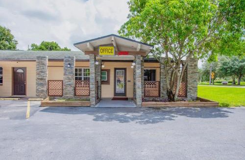 Bartow Hotel | OYO Superior Budget Inn Bartow
