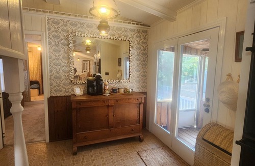 Supply House | Oyster and the Crab is a vintage coastal gem 2.5 miles from Holden Beach