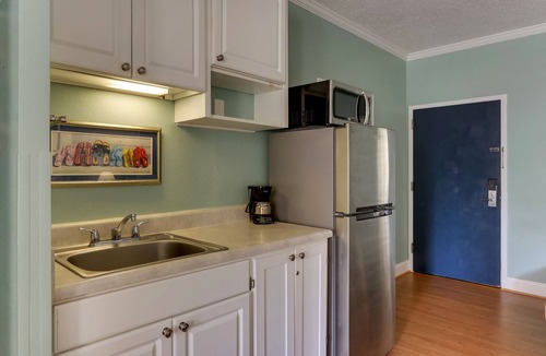 Atlantic Beach Hotel | Palm Suites Trademark Collection by Wyndham